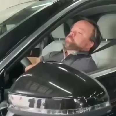 Blursed_confidence