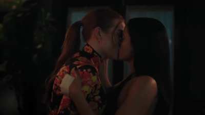 The kiss I have been waiting for since the start of the show!!