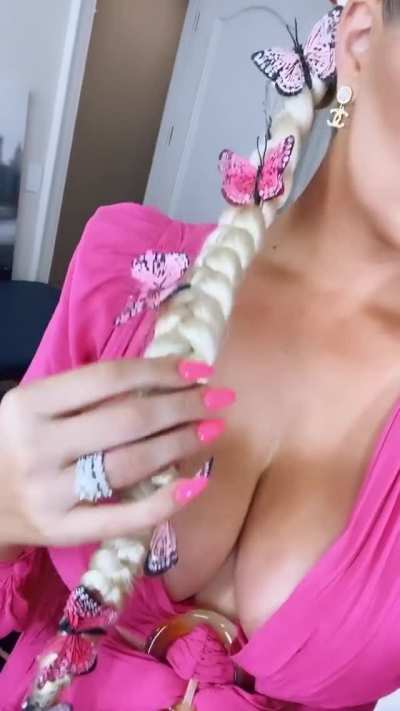 Busty