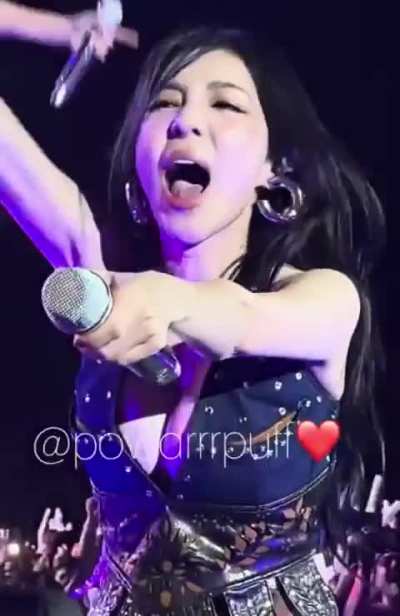 2NE1 - Dara