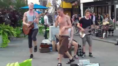 Brothers Moving "Minnie The Moocher" 😎