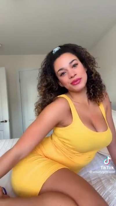 urcurlygirlfriend