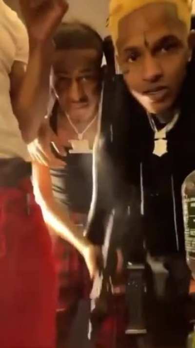 Real bros kiss the homies
