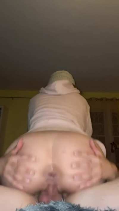 Best friend came over and let me go to town. [MF]