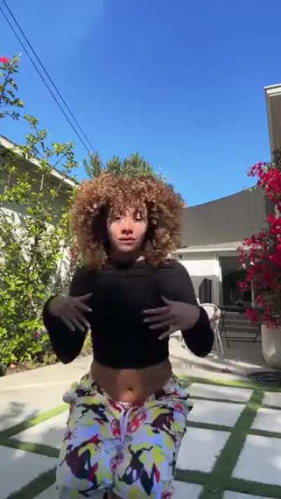 Talia Jackson 