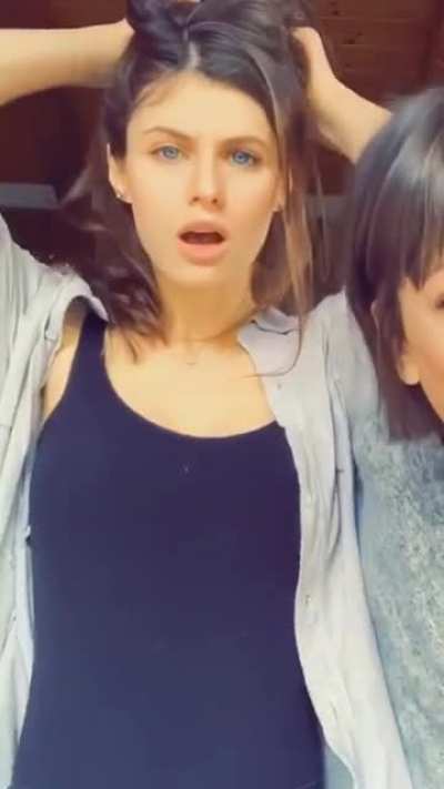 Alexandra Daddario
