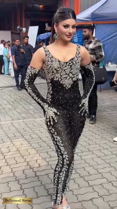 Urvashi Rautela 