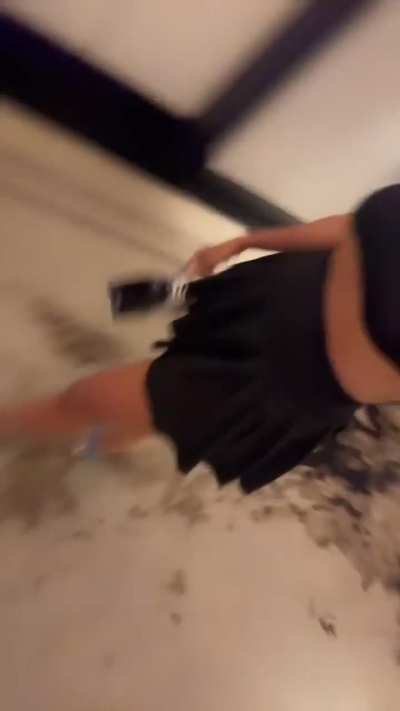 LOOK AT THE WALK
