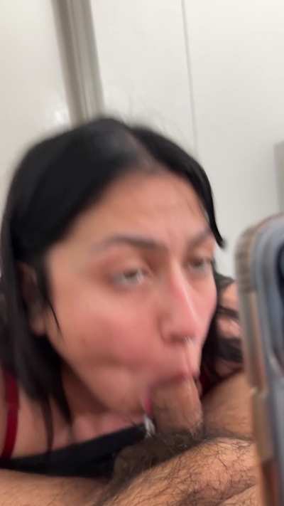 Latinas love sucking