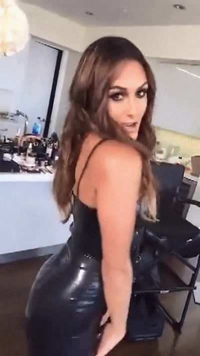 Nikki in Latex outfit