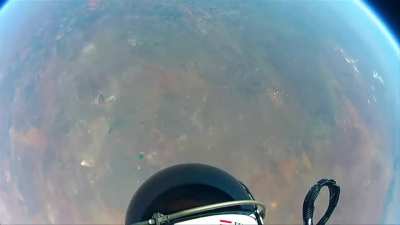 Felix Baumgartner breaks the speed of sound from 128,000 ft
