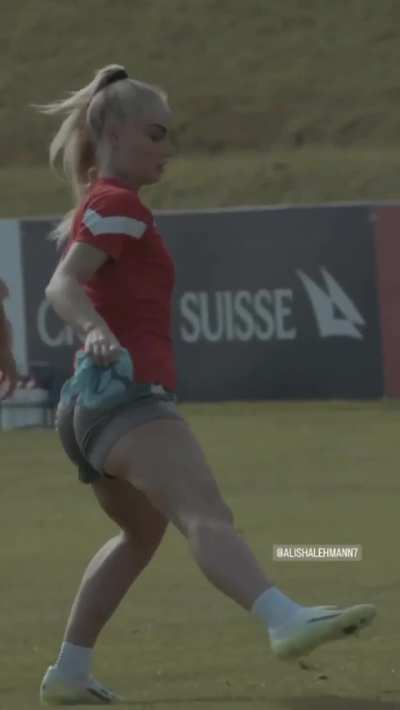 Big swiss ass cheeks 🤤😩🥵