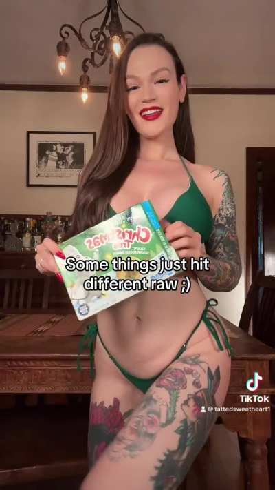Thots love it raw 