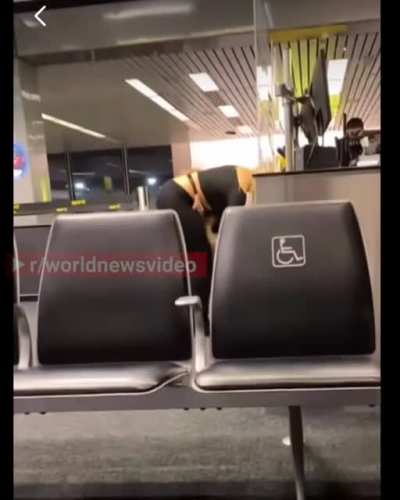 Anti-masker is not allowed to board Spirit Airlines flight because she is “too pretty and too white.”