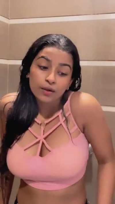 Hot &amp;amp; Wet Suhana 🔥