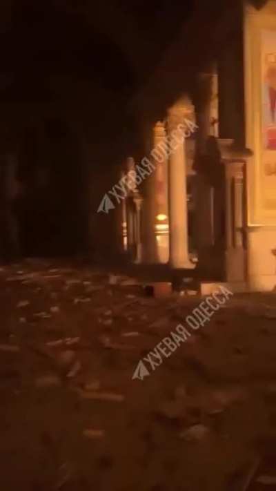 Odesa tonight, results of a russian attack. "Odessites, come help us save the Church".