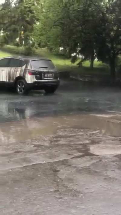 в Саратове весело, прорвало каналюгу