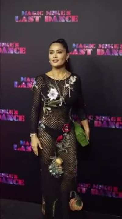 Salma Hayek&rsquo;s unbelievable body at 56