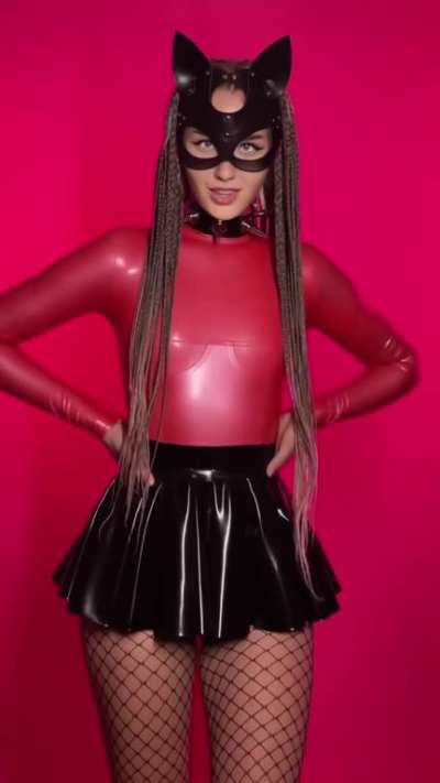 Spiked collar