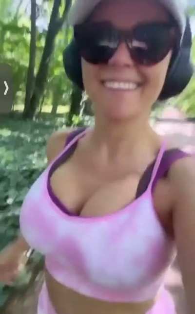 Skacz&Auml;ce cyce Cichopek