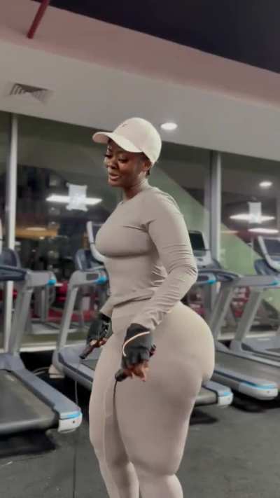 Mmmm🍑