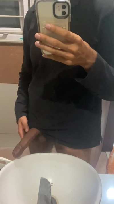 Who&rsquo;s up late?