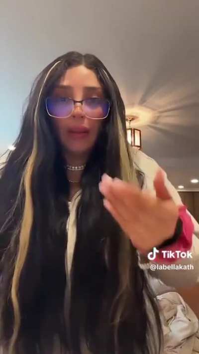 Yo le aventar&iacute;a mi eyaculada en su cara a la pinch&eacute; gatita 🤤🤤