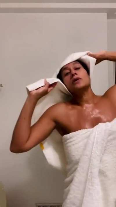 Tracee's New Pattern Beauty Shower Towel Video