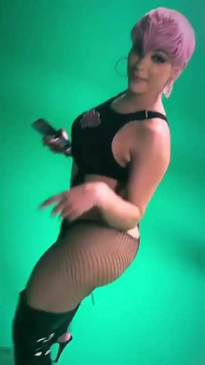 Tori Brixx 🙂