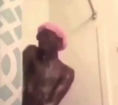 i be turning up to Clairo in the shower fr&hellip;