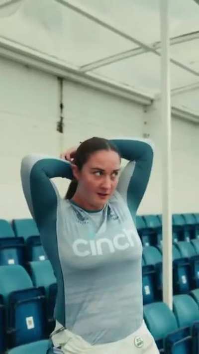 Alice Capsey - English Cricket Player