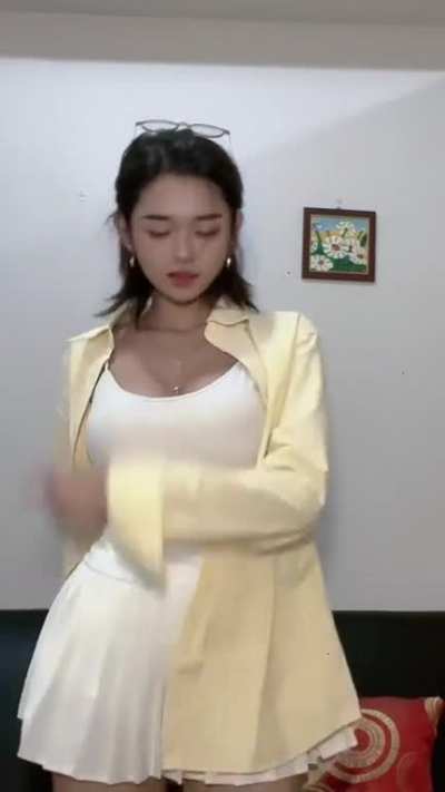 Jeila Dizon