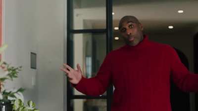 Sol Campbell advert for Google Pixel about "switching sides"