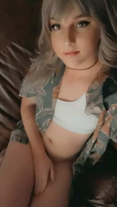 Would you cuddle up on the couch with me? I’m waiting 😘