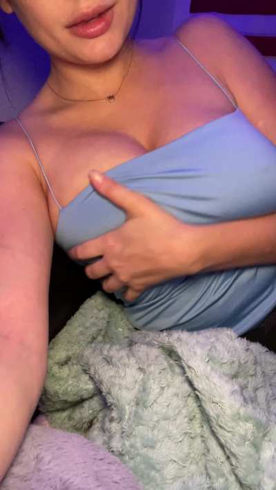 Say hey if you'd suck on my large milkers