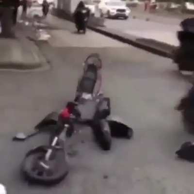 '-'