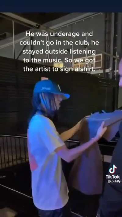 Security makes a kids day