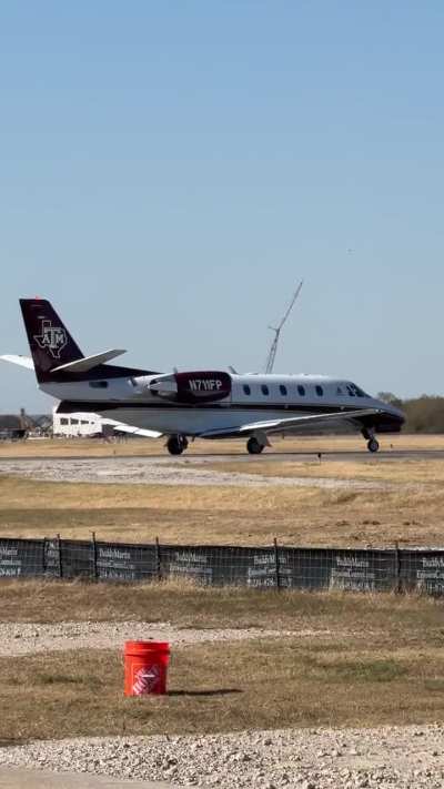 Texas A&amp;amp;M&rsquo;s jet @ KDTO today