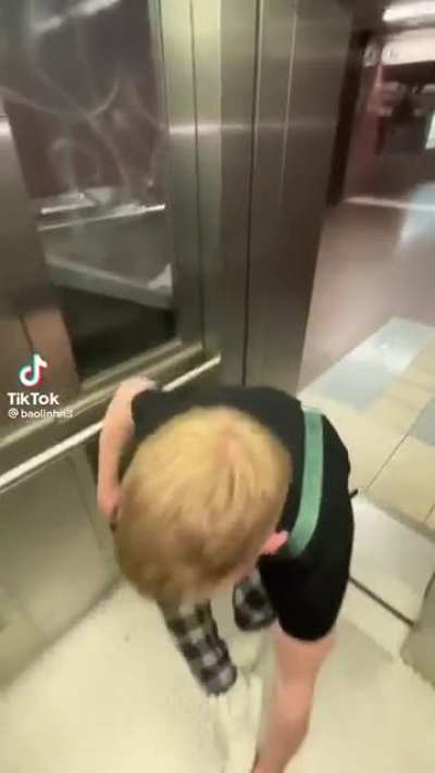 🕺