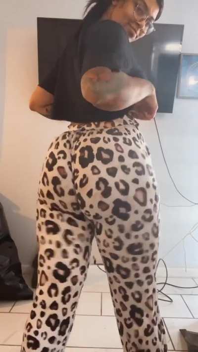 _mj_lee_17_2