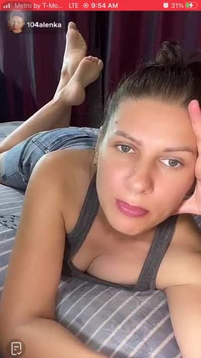 (2)
