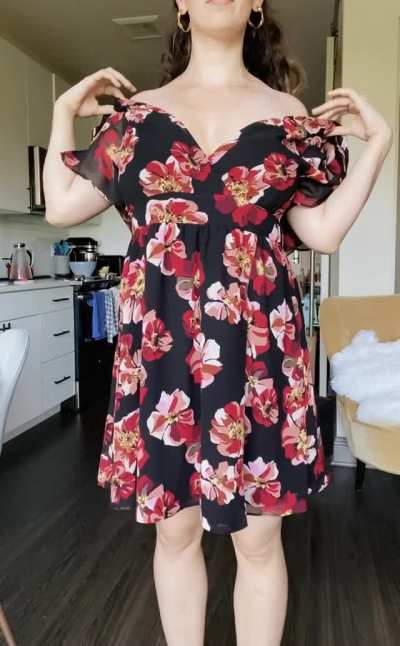 My dress always seems to fall off when you&rsquo;re around