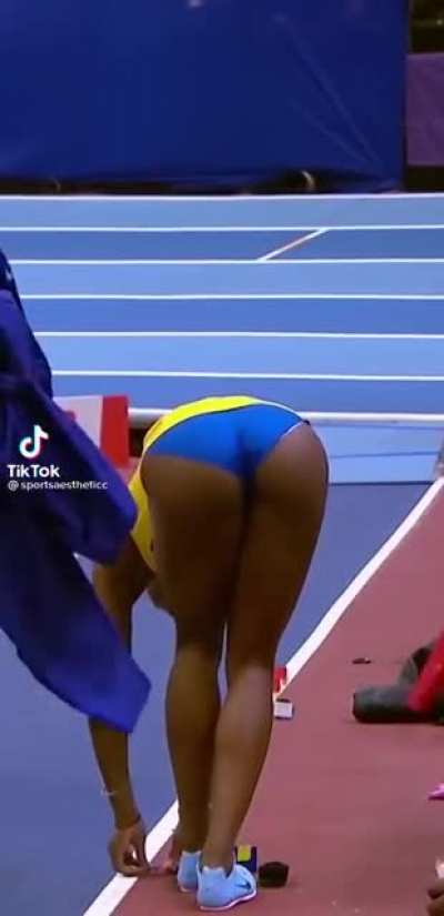 👀