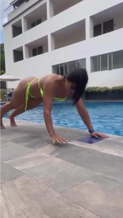Nanny Diaz (@nannydiaz17)