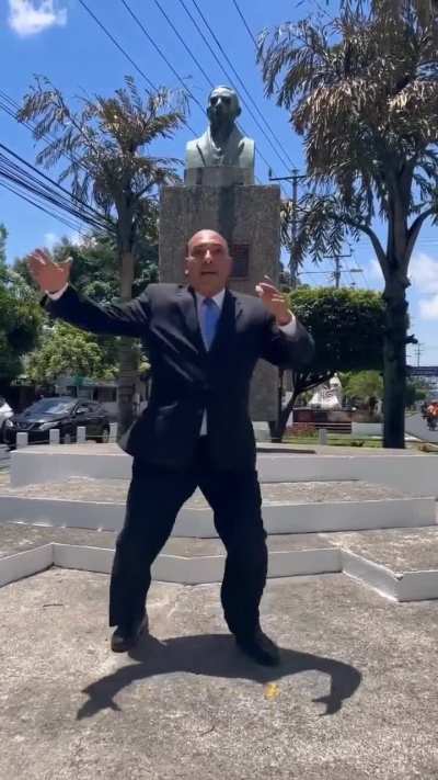 El pol&iacute;tico latino menos cringe