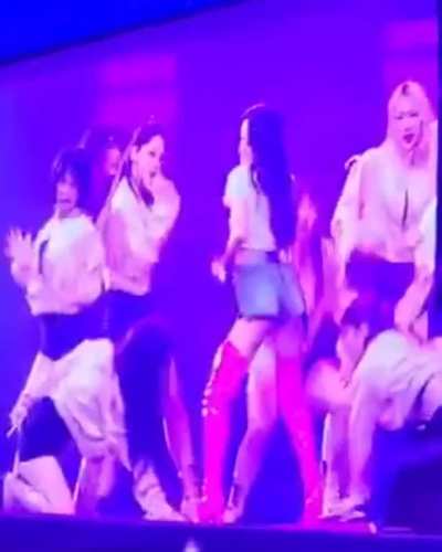 Mina 🍑🔥