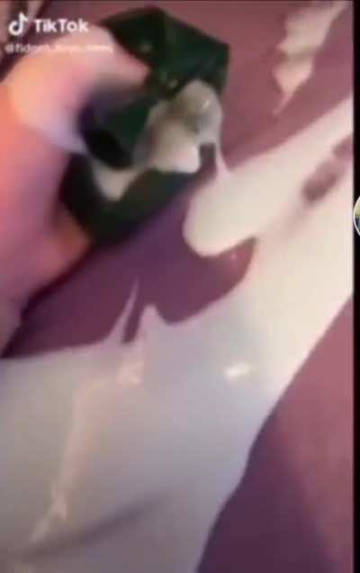 C U M