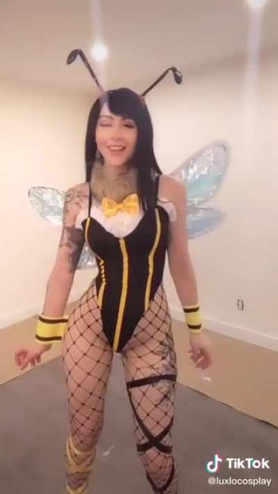 Love her cosplay