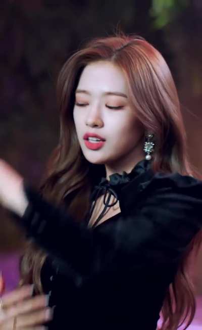 Ive - Yujin