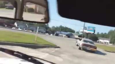 Aqu&iacute; normal&hellip; nomas patinando la ranfla